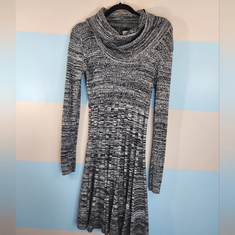 69. Calvin Klein Cowl Ne Sweater Dress ck - Picture 2 of 2